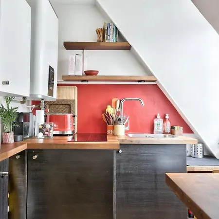 Nice Studio In The Heart Of Apartment